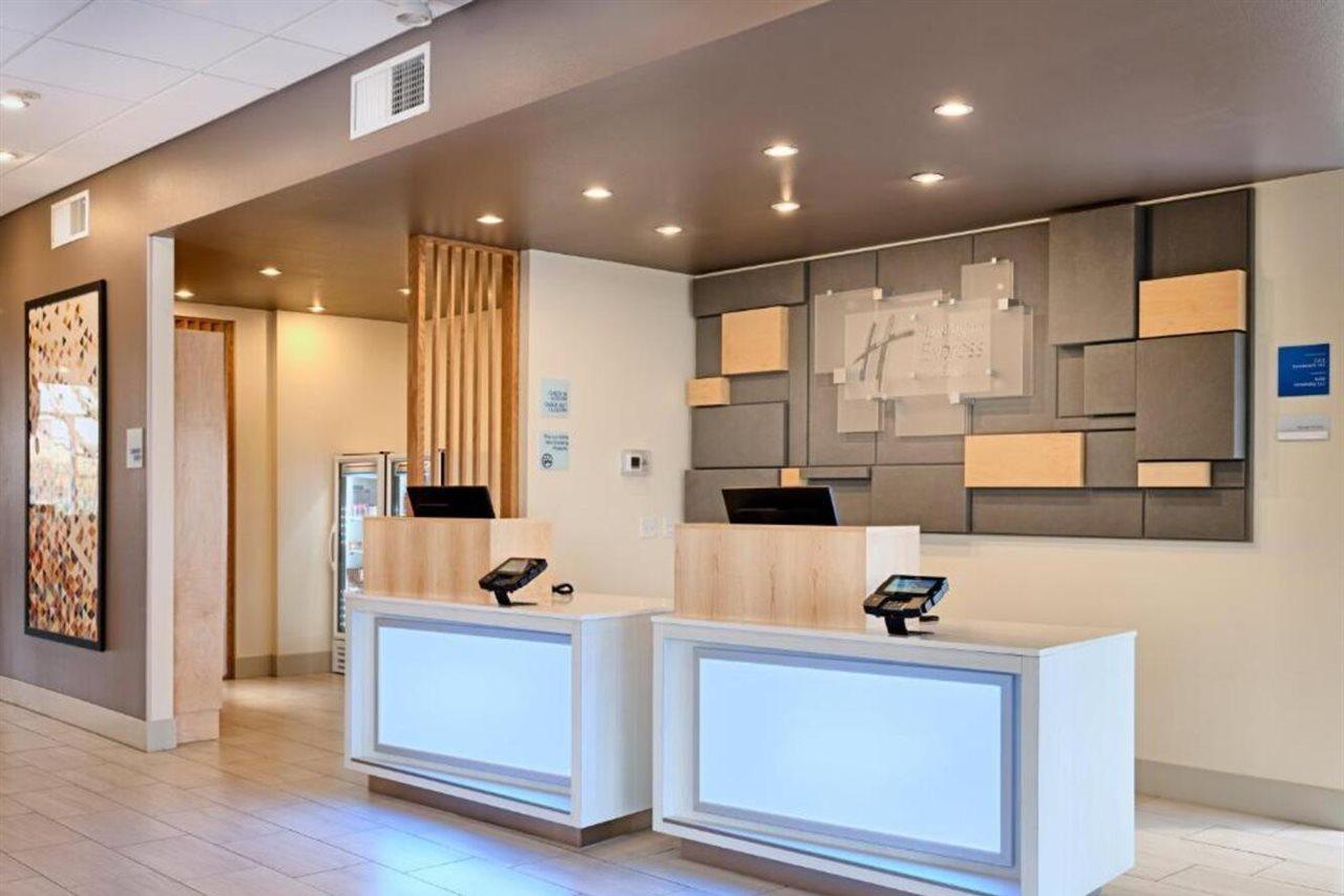 Holiday Inn Express & Suites Salem North - Keizer By Ihg Exterior foto