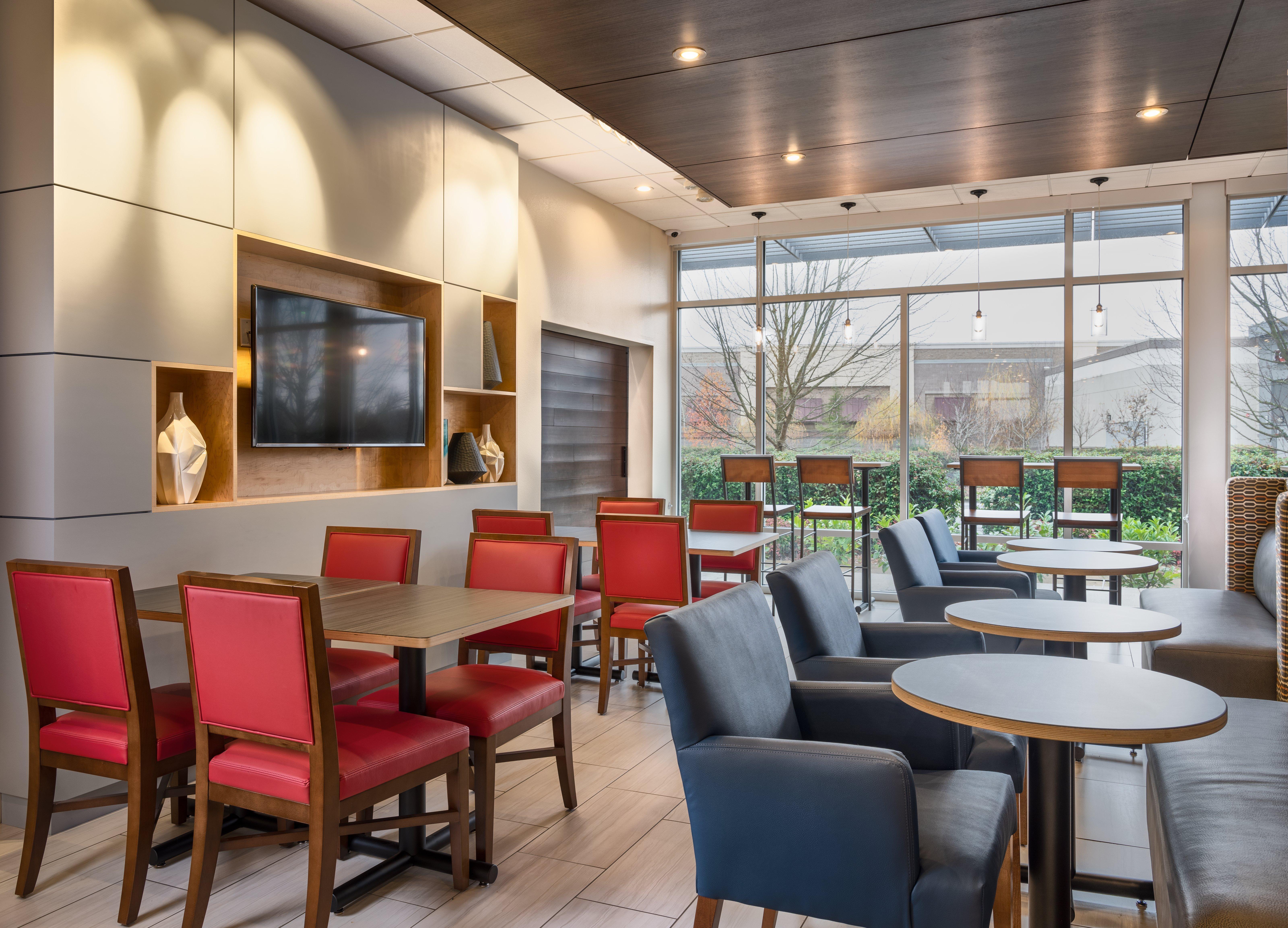 Holiday Inn Express & Suites Salem North - Keizer By Ihg Exterior foto